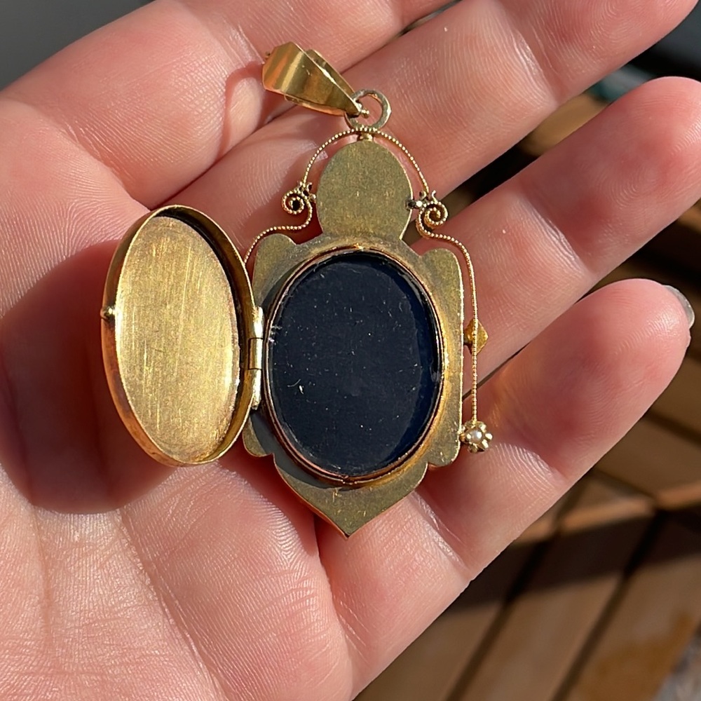 14k Antique Victorian Locket 15 grams - Picture 8 of 14